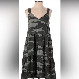 Splendid camo 3 tiered dress, size medium, never worn